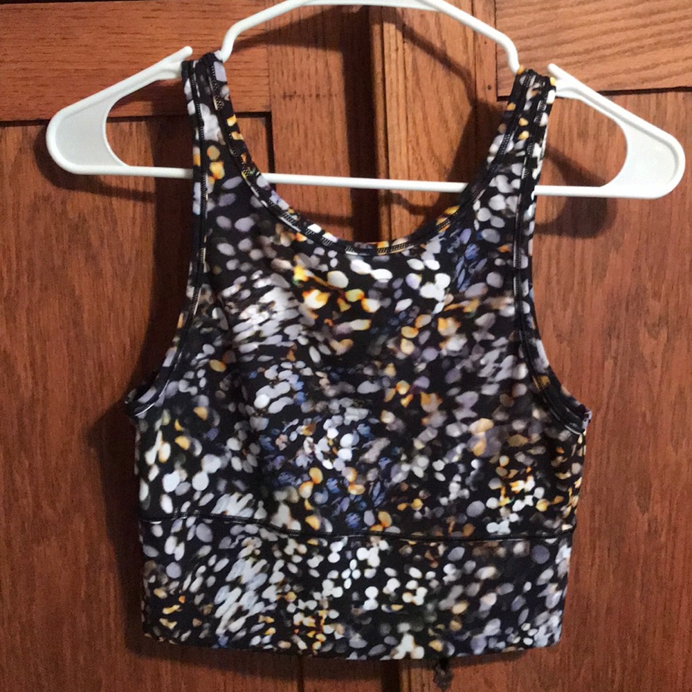 Lululemon: Power Pivot Tank